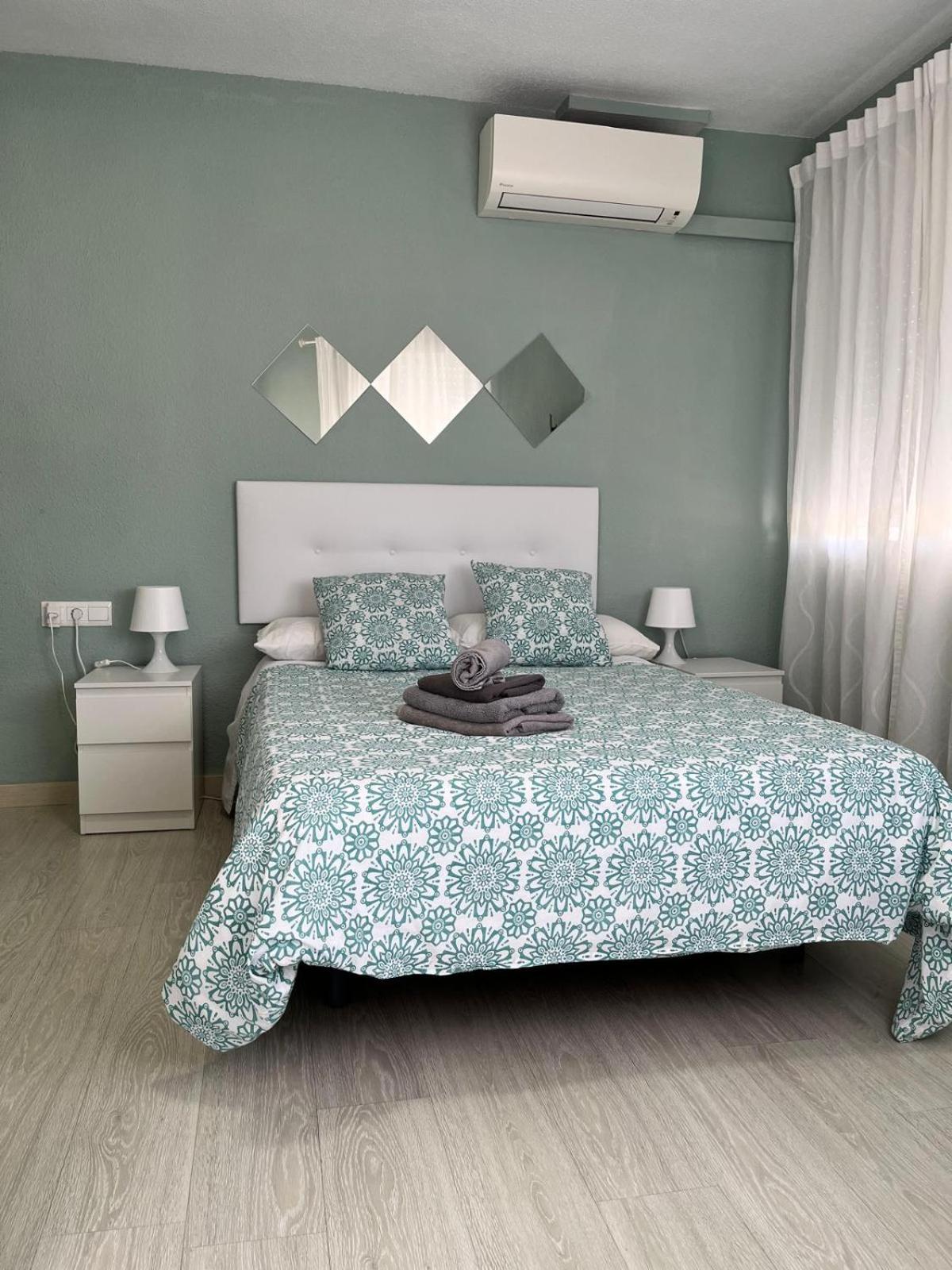 Appartement Patrocinio à Málaga Extérieur photo